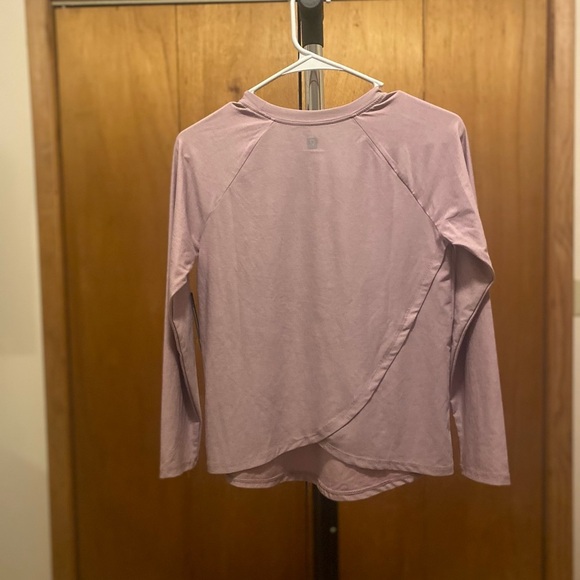 Stitch Fix Runway NWT Girls The Active Tulip Back Top sz large - Picture 2 of 9